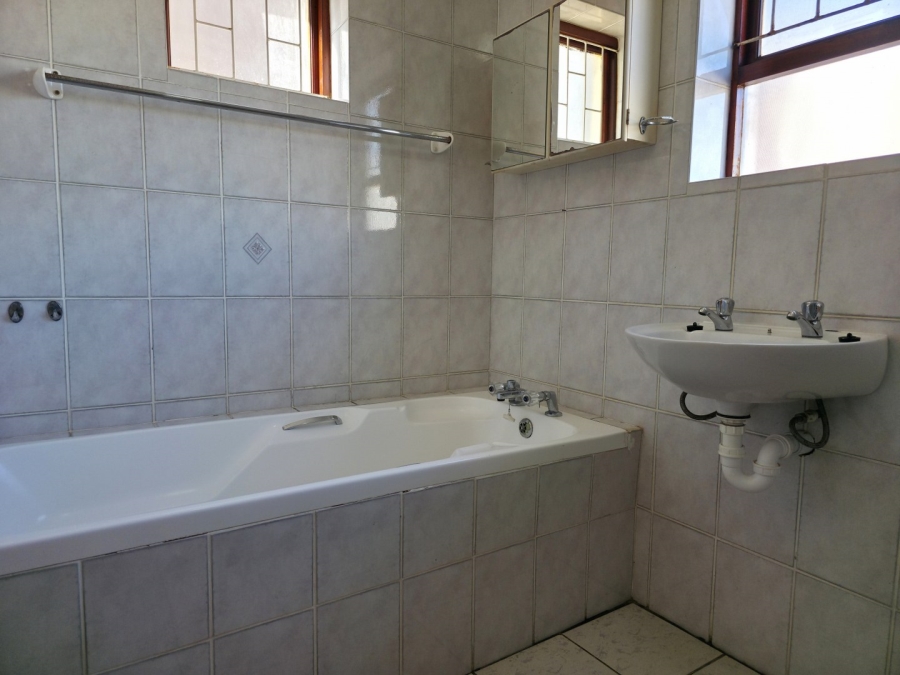 3 Bedroom Property for Sale in C Place Eastern Cape